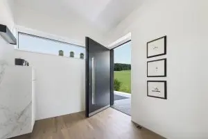 Porte fenetrée moderne