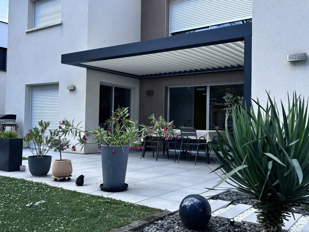 pergolas bioclimatique adossée