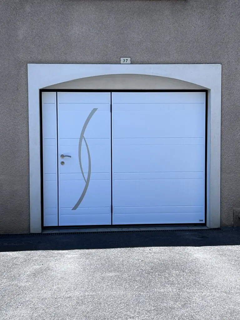 installation porte de garage MOOS