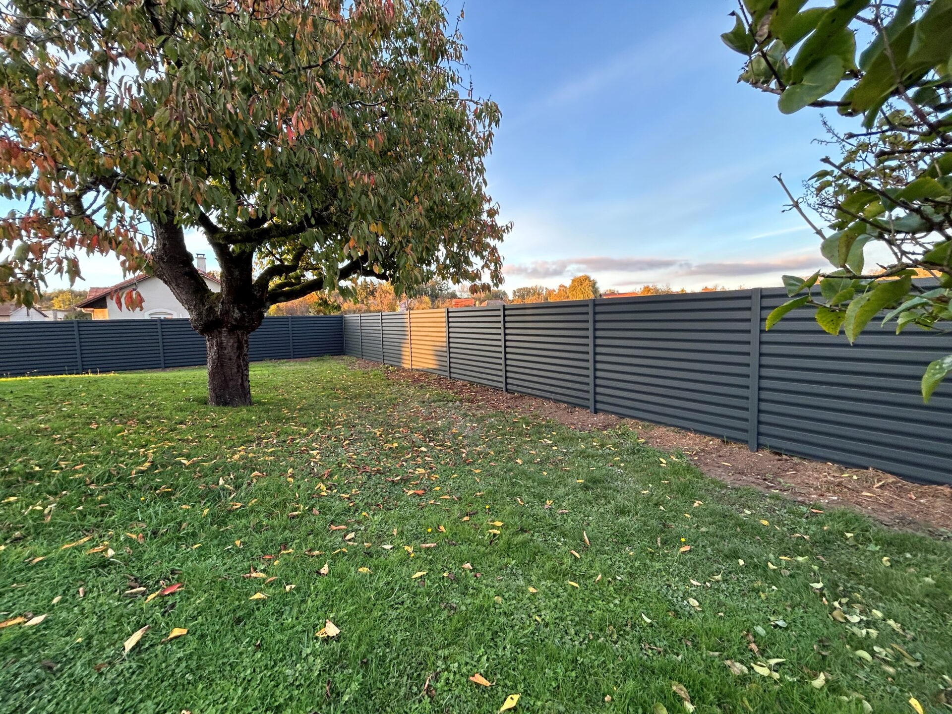 brise vue jardin aluminium occultant résistant au vent