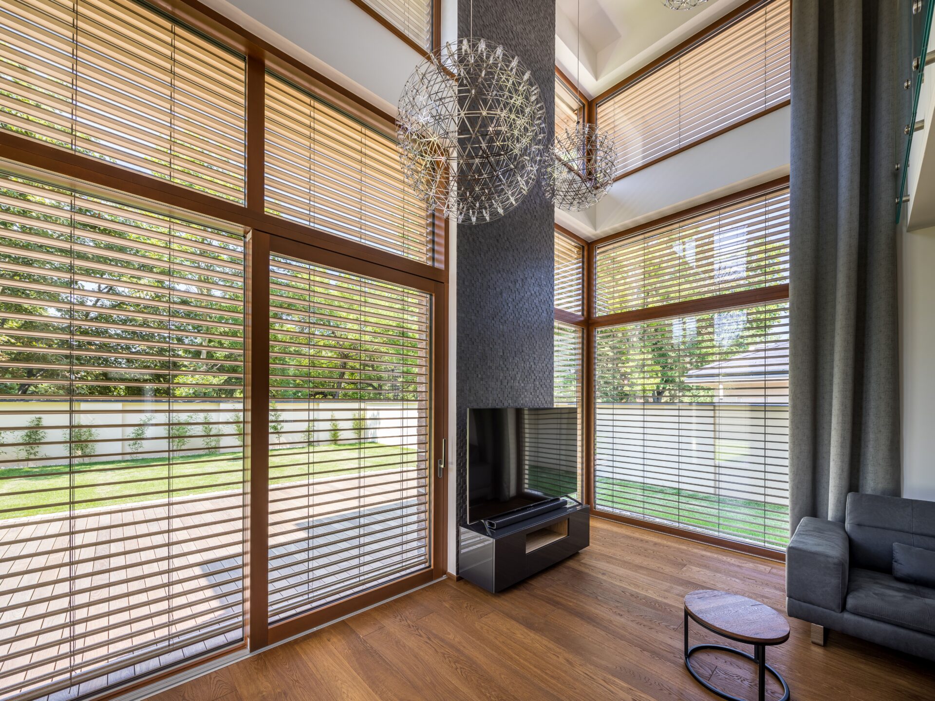 brise soleil orientable design et moderne extérieur en aluminium